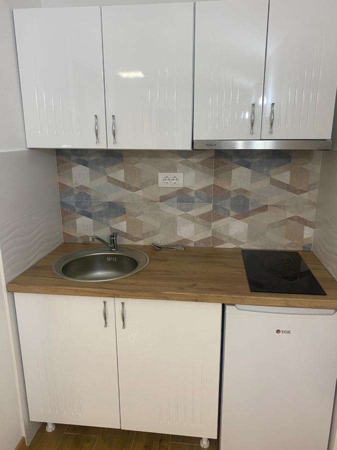 Garden Apartmani 3 Belgrado Esterno foto