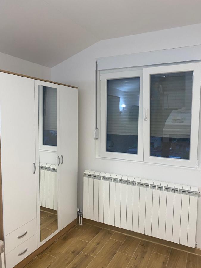 Garden Apartmani 3 Belgrado Esterno foto